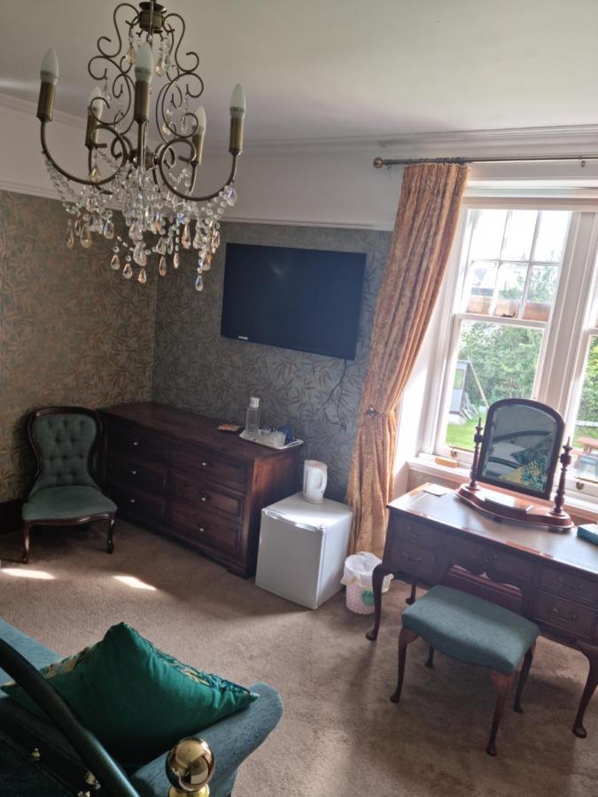 St Michaels Guest House Элгин Экстерьер фото