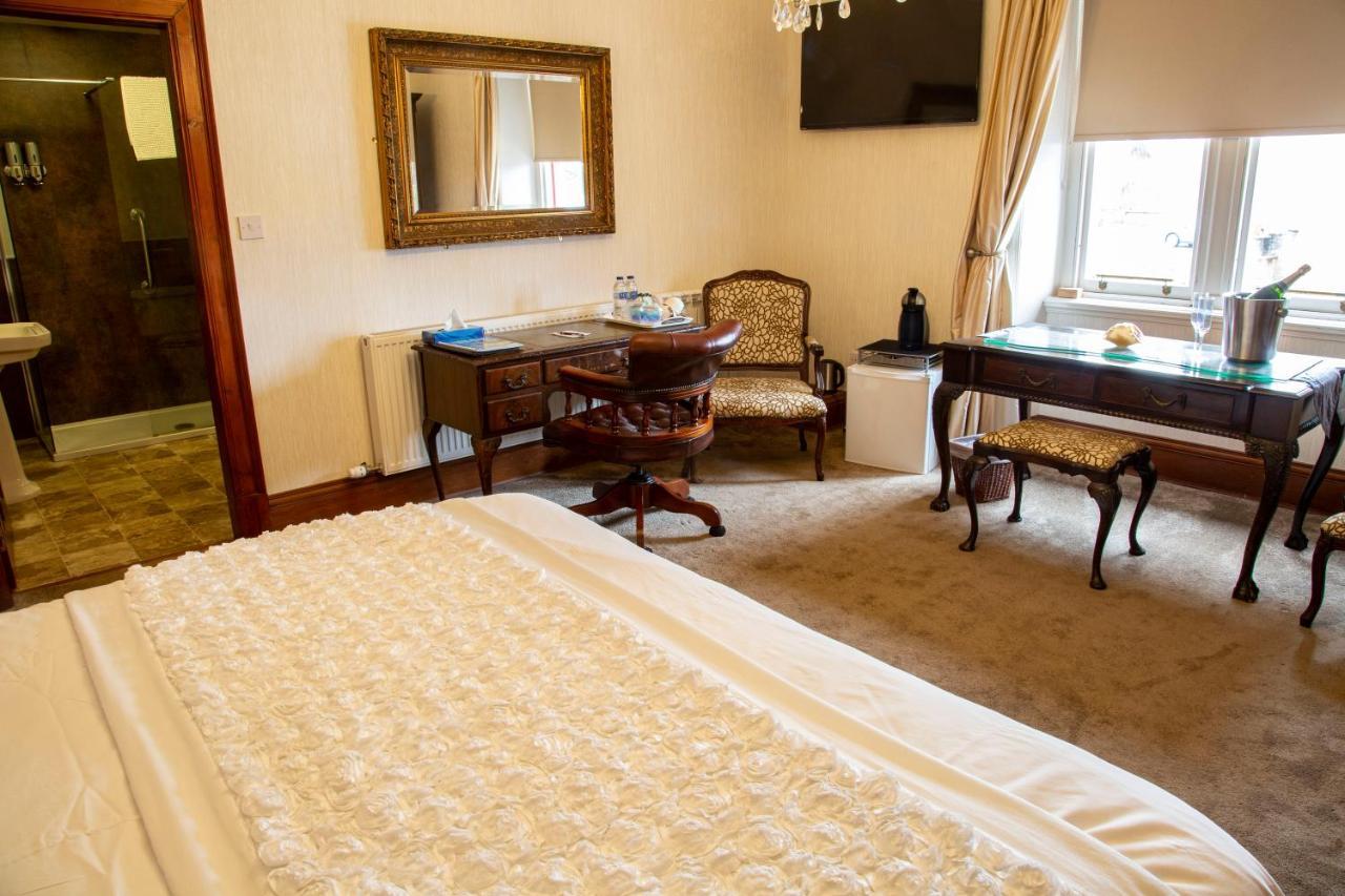 St Michaels Guest House Элгин Экстерьер фото