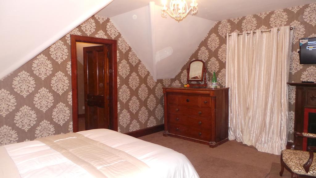 St Michaels Guest House Элгин Экстерьер фото