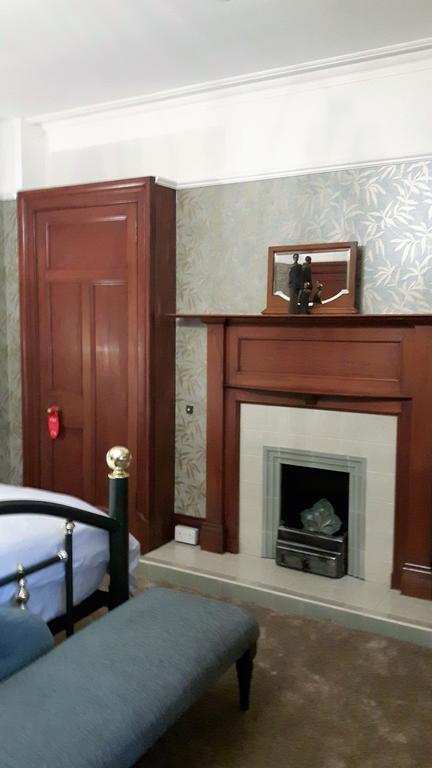 St Michaels Guest House Элгин Экстерьер фото