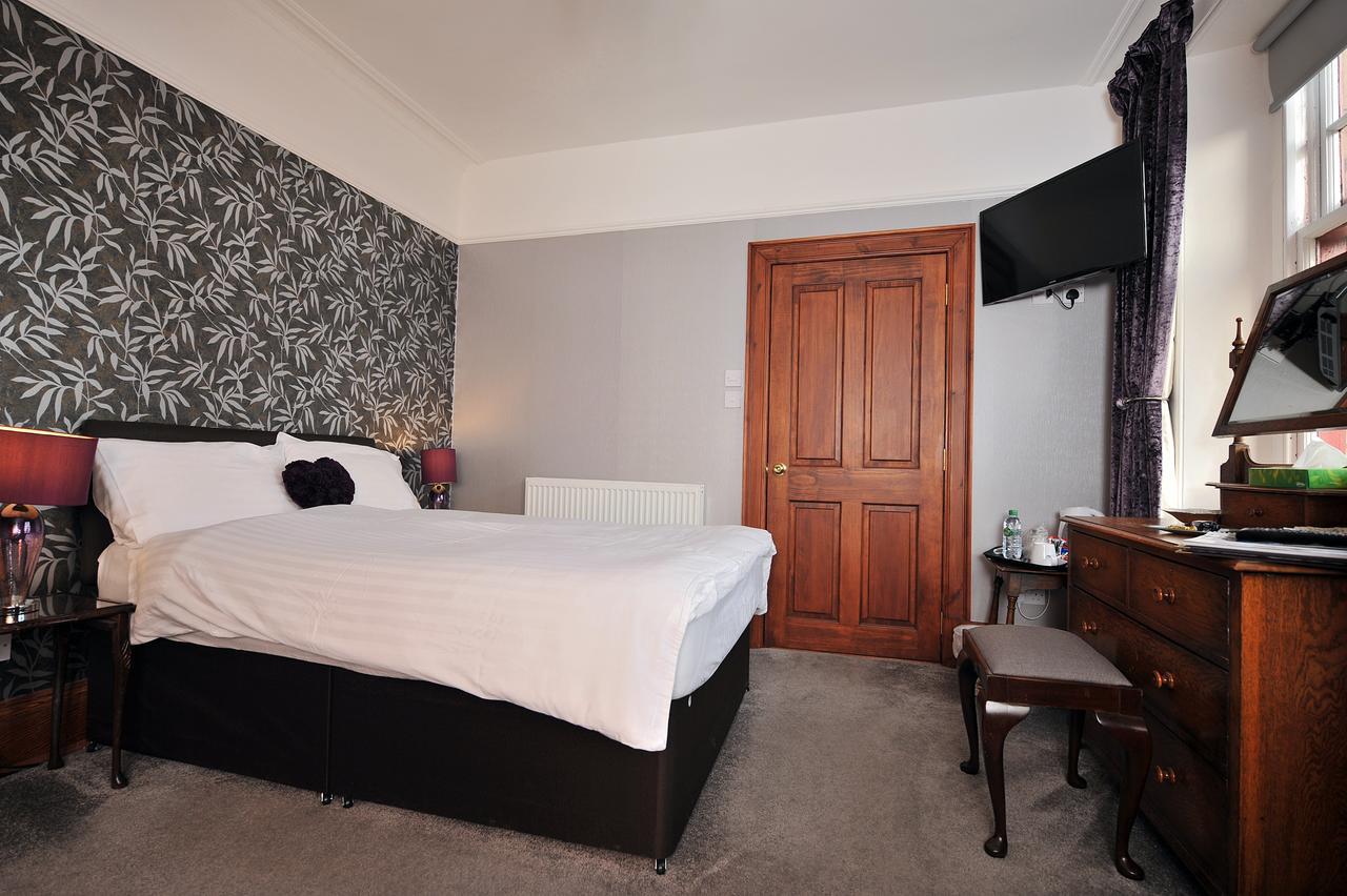 St Michaels Guest House Элгин Экстерьер фото