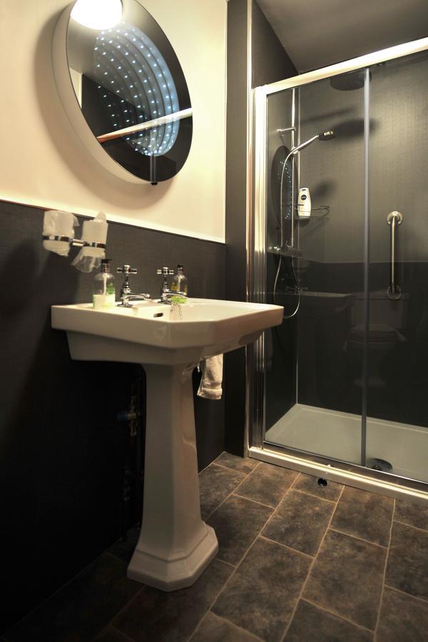 St Michaels Guest House Элгин Экстерьер фото